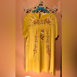 Umgee yellow embroidered short sleeves dress